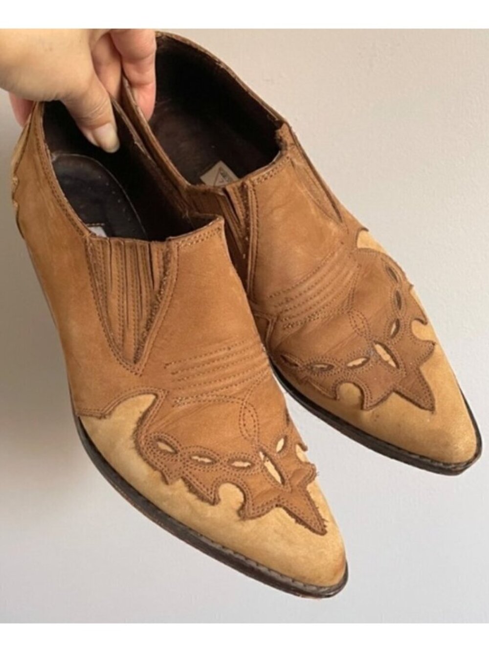 Vintage Guess Nubuck Leather Cowboy Style Heeled Shoes - 6/5-5.5US